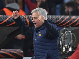 Prediksi Mourinho Tepat, Roma vs Feyenoord Tuntas di Babak Tambahan Prediksi Mourinho Tepat, Roma vs Feyenoord Tuntas di Babak Tambahan