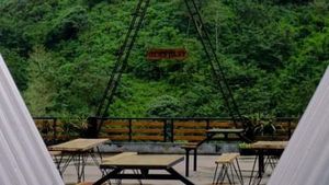 10 Kafe di Sekitar Gunung Bromo yang Punya Pemandangan Indah