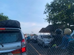 Cerita Beda Nuriah dan Eva Terkena Macet Saat Mudik ke Cilacap