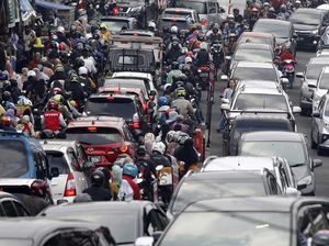Lebih Dari 30 Juta Pemudik Pulang Kampung Naik Mobil Pribadi Lebih Dari 30 Juta Pemudik Pulang Kampung Naik Mobil Pribadi