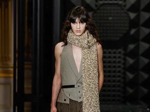 10 Koleksi Louis Vuitton Fall/ Winter 2023, Hadirkan Busana French Style