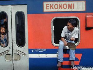 Kisah Pemudik di Gerbong Neraka