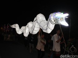 Nyentrik! Malam Takbiran di Buluroto Blora Arak Lampion Ogoh-ogoh