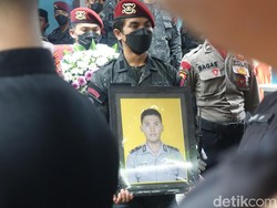 Bripda Dhendri Densus 88 Korban Teroris Uzbekistan Dimakamkan di Pakem Sleman