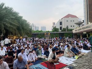 PP Muhammadiyah Gelar Salat Idul Fitri 1444 H, Jemaah Penuhi Ruas Jalan