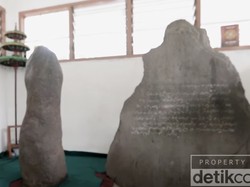 Sejarah Batutulis, Prasasti di Seberang Istana Bung Karno yang Ditemukan VOC