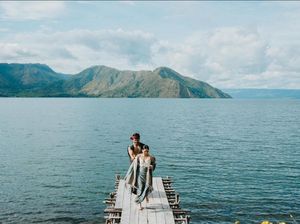 Yuk Lihat Foto Prewedding Jessica Mila Berbusana Batak di Danau Toba