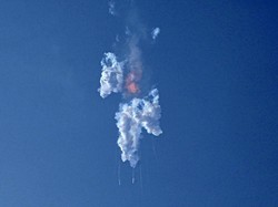 Detik-detik Roket Starship SpaceX Meledak 4 Menit Setelah Meluncur