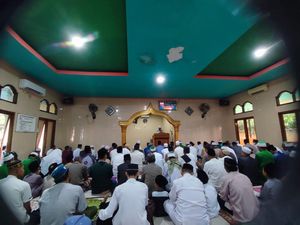 Larangan saat Khatib sedang Berkhutbah, Apa Saja?