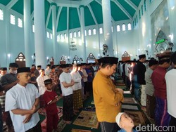 Jemaah Salat Idul Fitri di Unida Gontor Ponorogo Didominasi Pemudik