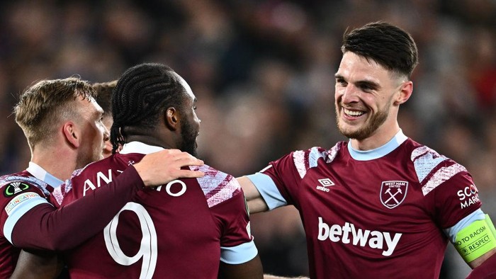 LONDON, ENGLAND - APRIL 20: Michail Antonio of West Ham United celebrates with Declan Rice after scoring goal during the UEFA Europa Conference League quarterfinal second leg match between West Ham United and KAA Gent at London Stadium on April 20, 2023 in London, United Kingdom. (Photo by Sebastian Frej/MB Media/Getty Images)