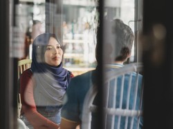 Banyak Orang Kepo Soal Jodoh Saat Lebaran? Mungkin Ini Penjelasan Psikisnya