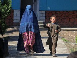 Taliban Larang Perempuan Afghanistan Rayakan Idulfitri di Luar Rumah