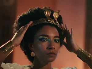 Netflix Tuai Protes dan Kemarahan Soal Identitas Cleopatra Netflix Tuai Protes dan Kemarahan Soal Identitas Cleopatra