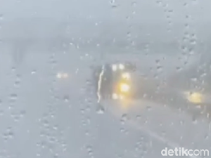 Fortuner Terguling di Tol Indralaya-Prabumulih KM 35, Tak Ada Korban Jiwa