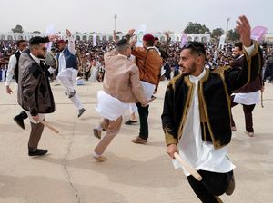 Karnaval Semarakkan Idul Fitri di Libya