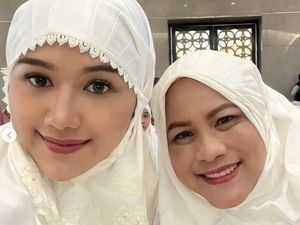Gaya Erina Gudono Lebaran Bersama Keluarga Jokowi, Dipuji Mirip Ibu Negara