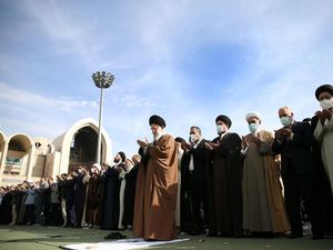 Bacaan Bilal Idul Fitri Lengkap dengan Jawabannya