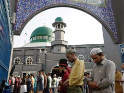 Niat Sholat Idul Fitri Arab Latin, Lengkap dengan Panduannya