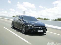 Pakai Mobil Buas Mercedes-AMG A35 untuk Harian, Seberapa Boros Bensinnya?