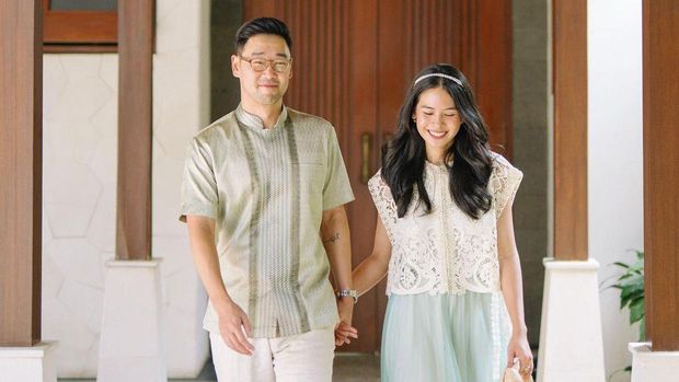 Pakai baju lebaran warna hijau sage, Maudy Ayunda dan Jesse Choi punya julukan baru.