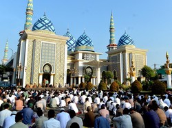 Bacaan Bilal Idul Fitri Lengkap dengan Jawaban Jemaah