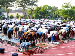 Tata Cara Salat Idul Fitri 2024, Berjemaah dan Sendirian