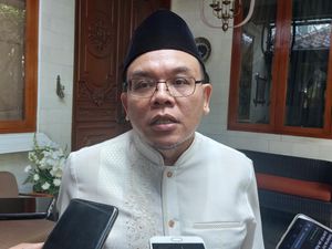 PAN soal Kepsek Diduga Pungli Dipecat Bima Arya: Peringatan Guru di RI PAN soal Kepsek Diduga Pungli Dipecat Bima Arya: Peringatan Guru di RI