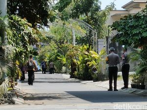 Suasana Kediaman Jokowi di Solo Jelang Pertemuan dengan Prabowo