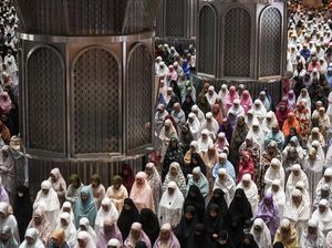 Panduan Sholat Idul Fitri dan Sunnah yang Dianjurkan Rasul Panduan Sholat Idul Fitri dan Sunnah yang Dianjurkan Rasul