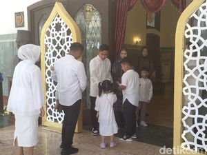 2 Jam Gibran dan Selvi Sapa Warga saat Open House di Loji Gandrung