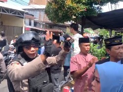 Tawuran 2 Kelompok Warga di Makassar Pecah Setelah Salat Id