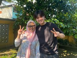 Ngidam, Perempuan Asal Narmada Ketemu Artis Angga Yunanda Saat Mudik