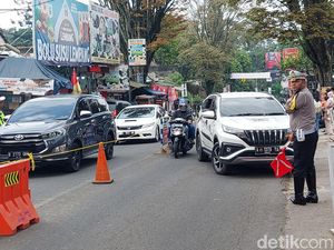Lembang Padat, Polisi Berlakukan One Way Lembang Padat, Polisi Berlakukan One Way