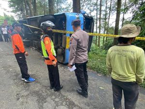 Bus Rombongan Besan Terguling di Pakis Magelang, Polisi Sebut Rem Tak Pakem Bus Rombongan Besan Terguling di Pakis Magelang, Polisi Sebut Rem Tak Pakem