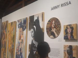Empat Pelukis Surealis Gelar Pameran Stigma, Lukisan Termahal Rp 18 Juta Empat Pelukis Surealis Gelar Pameran Stigma, Lukisan Termahal Rp 18 Juta