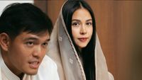 6 Potret Pengajian 7 Bulanan Estelle Linden, Paras Cantiknya Bikin Salfok