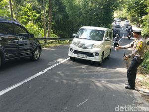 Sarat Tanjakan, Jalur Sedeng Pacitan Bikin Mobil Pemudik Gagal Move On
