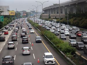 Arus Balik Natal, Contraflow-One Way Arah Jakarta Diterapkan Pukul 14.00 WIB Arus Balik Natal, Contraflow-One Way Arah Jakarta Diterapkan Pukul 14.00 WIB