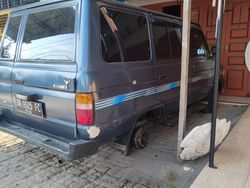 Gawat, di Medan Roda Mobil yang Diparkir Bisa Hilang