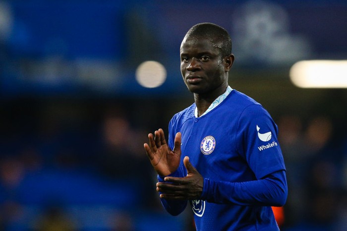 LONDON, ENGLAND - APRIL 18: NGolo Kante of Chelsea applauds the fans after the UEFA Champions League quarterfinal second leg match between Chelsea FC and Real Madrid at Stamford Bridge on April 18, 2023 in London, United Kingdom. (Photo by Craig Mercer/MB Media/Getty Images)