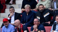 Kahn menjadis sosok yang diprotes fans Bayern belakangan ini, usai Bayern gagal di DFB Pokal dan Liga Champions. Bayern out dari ajang itu usai dilatih Thomas Tuchel. (Foto: Matthias Hangst/Getty Images)