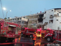 Kebakaran di Pasar Sentral Makassar Sudah Padam, 1 Unit Ruko Hangus