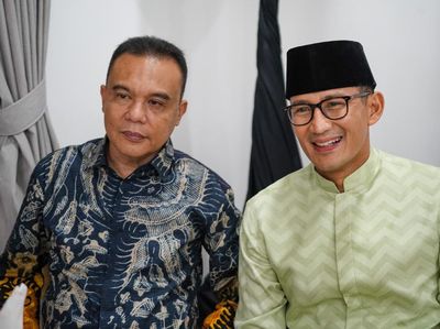 Baju Koko Hijau Sandiaga Saat Pamit dari Gerindra