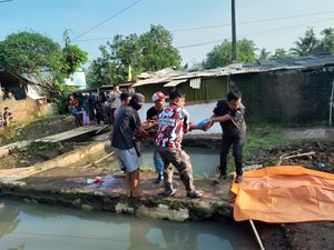 Ngeri! Sempat Minta Tolong, Pria di Cianjur Tewas dengan Luka Bacok di Kepala