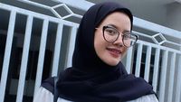 Pilih Sopan, Ini 5 Gaya Siskaeee Berhijab Saat Lebaran