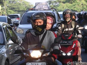 Jalur Nagreg Bandung Kembali Dipadati Pemudik