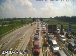Jalur Bandar Kedungmulyo Jombang Padat, Akses Keluar Tol Jomo Dialihkan