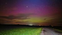 Terpesona Indahnya Aurora di Langit Jerman