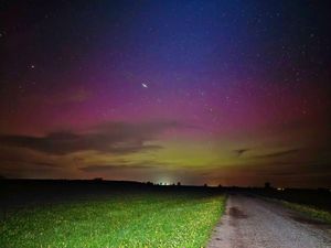 Terpesona Indahnya Aurora di Langit Jerman